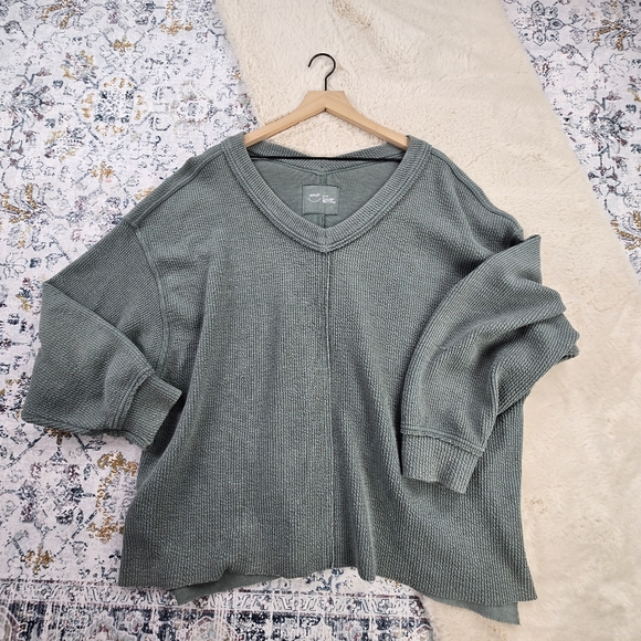 aerie Tops - Aerie Ribbed Green V-Neck Pullover Oversized Sweatshirt XL